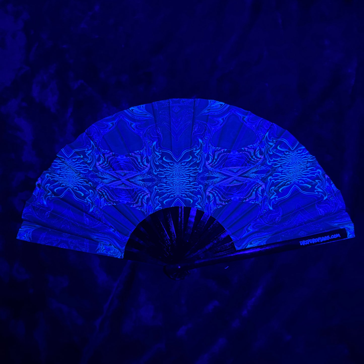 Glitch Instinct - Glow Fan