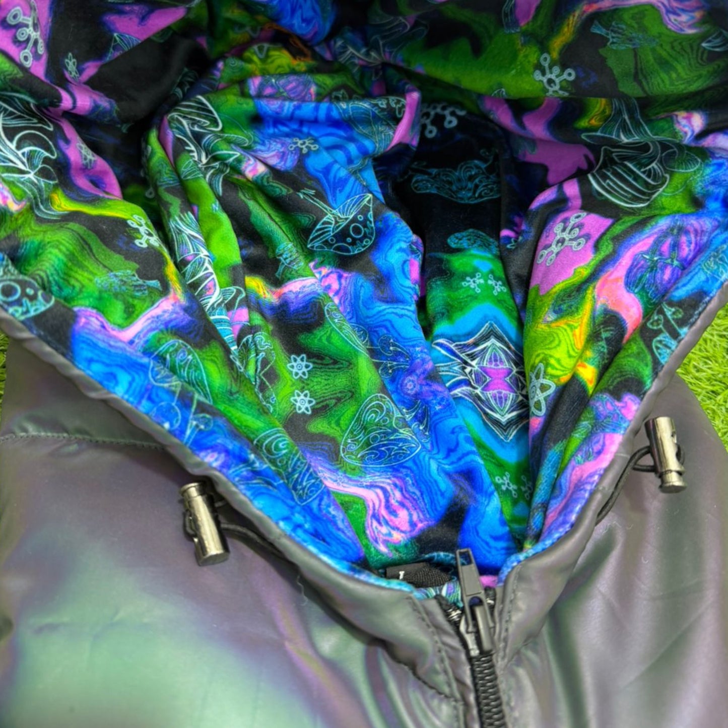 Reflective Puffer Jacket - Holographic Winter Coat for Raves, Festivals & Cold Weather