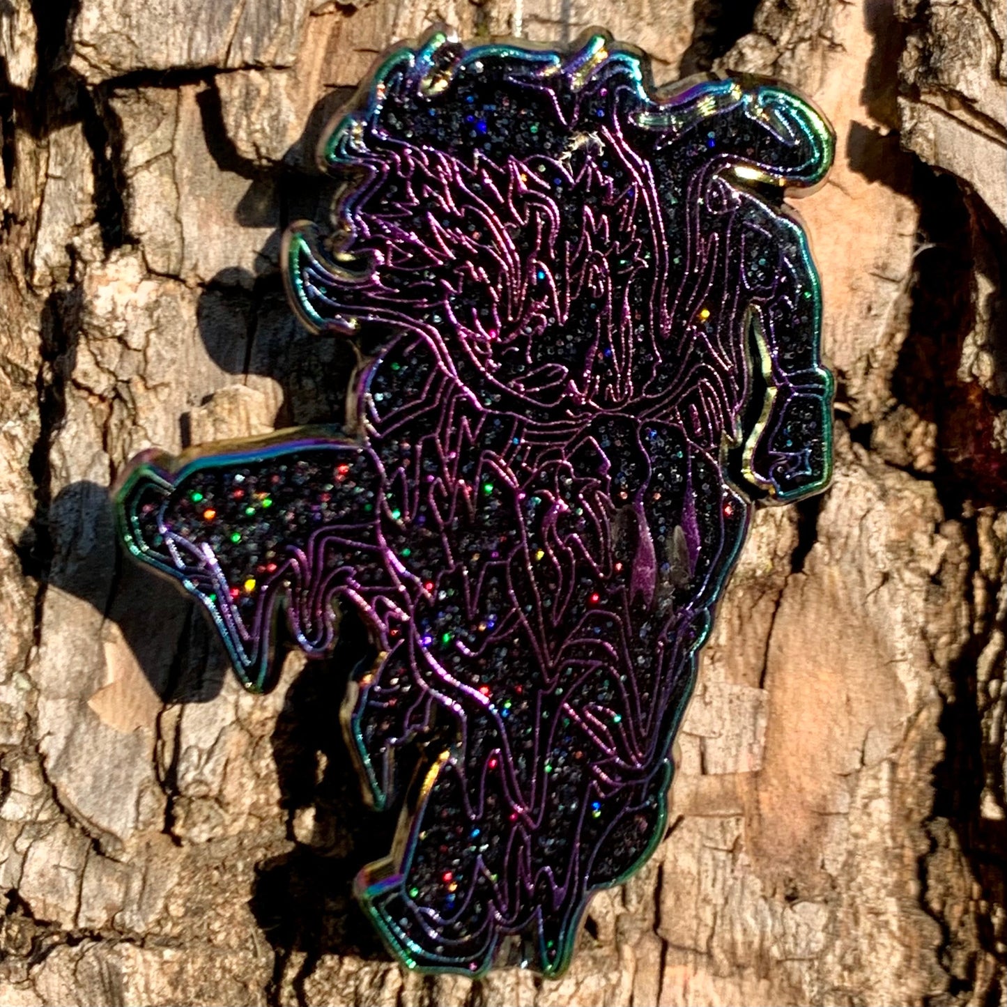 Kingdesigns26 LE MillionDrip enamel pins featuring vibrant, detailed drip design on high-quality metal for stylish accessories.